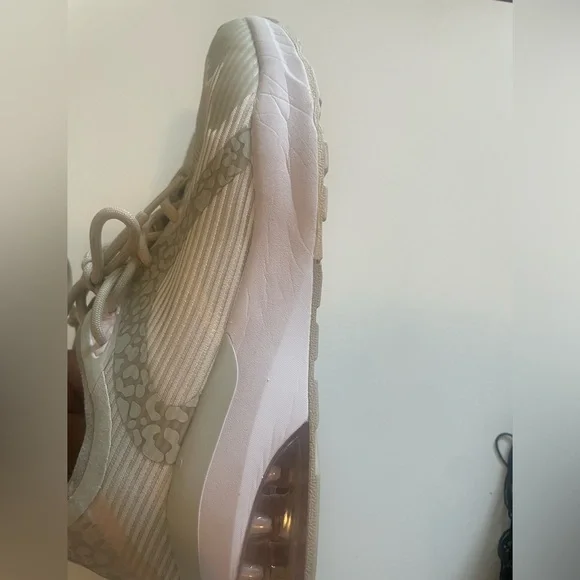 Fabletics shoes - Picture 4 of 5